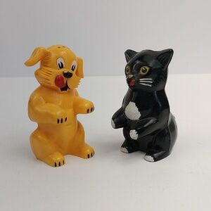 Vintage Fido and Fifi Dog and Cat Salt and Pepper Shakers